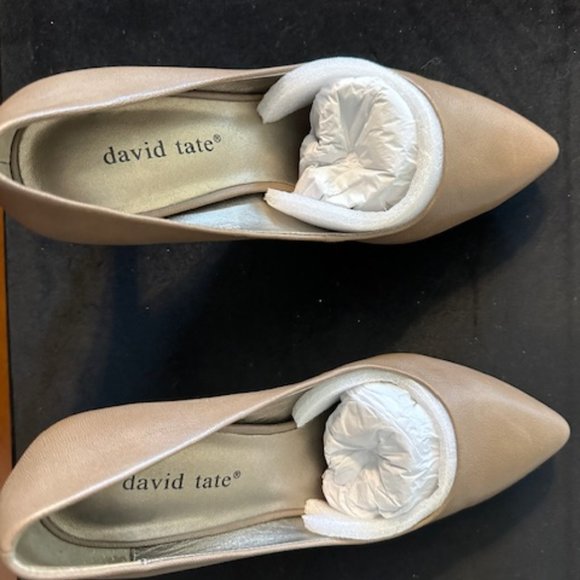 DAVID TATE TAUPE POINTED TOE HEELS.